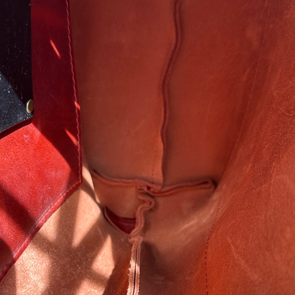 Portland Leather Red Small Classic Tote - Picture 5 of 11